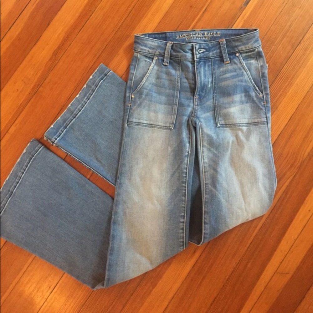 ❌SOLD❌American Eagle Bell Bottom Jeans xs 0
